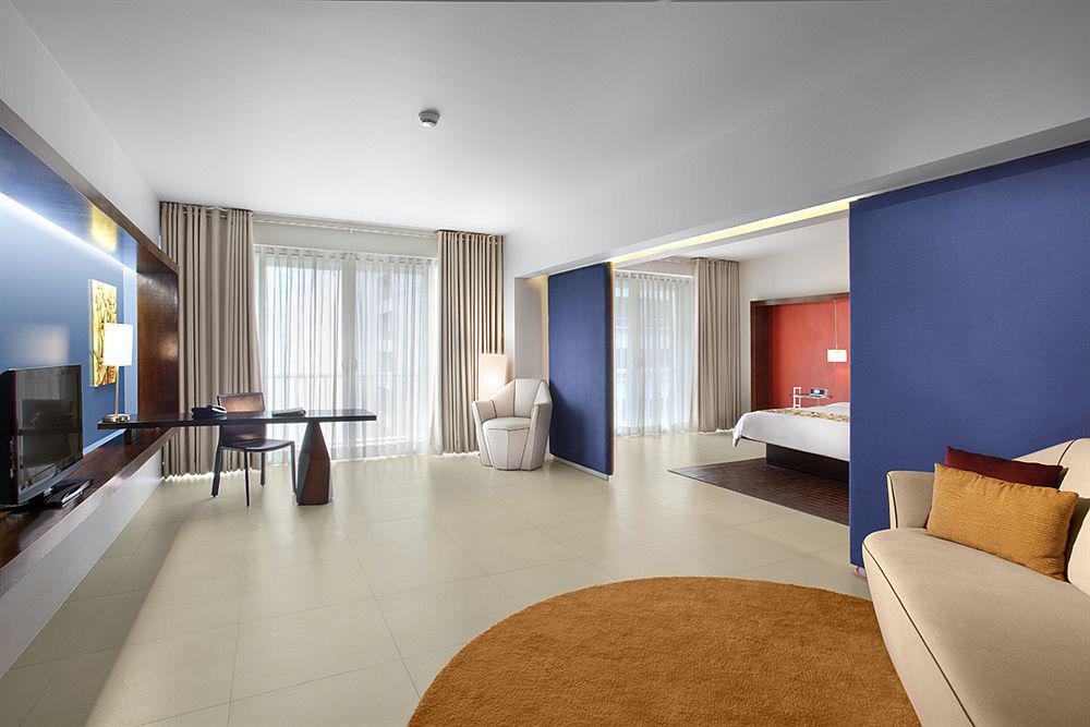 The Picasso Boutique Serviced Residences Managed By Hii Макати Номер фото